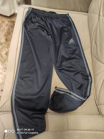 Calça Adidas, Tam: GG -Apenas 12,00 - preta.